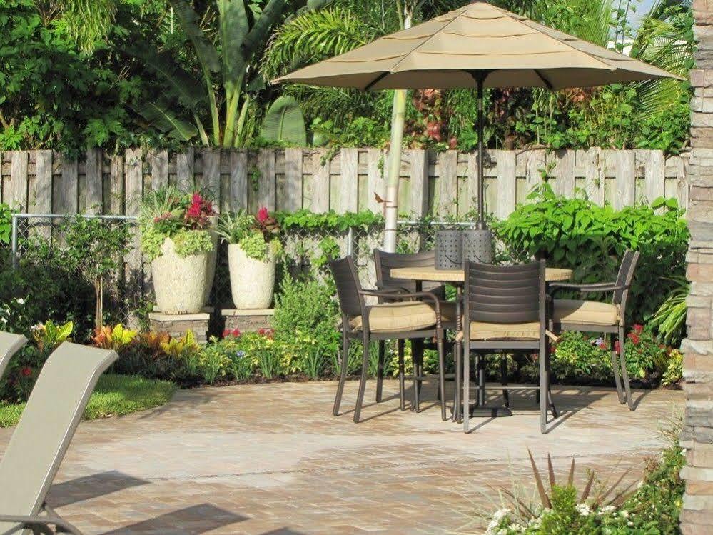 Отель Heffron Manor Wilton Manors Экстерьер фото